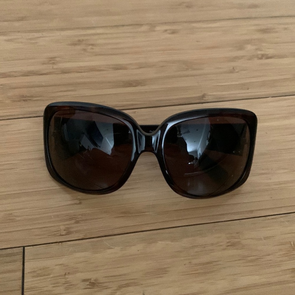 *Like new* D&G sunglasses